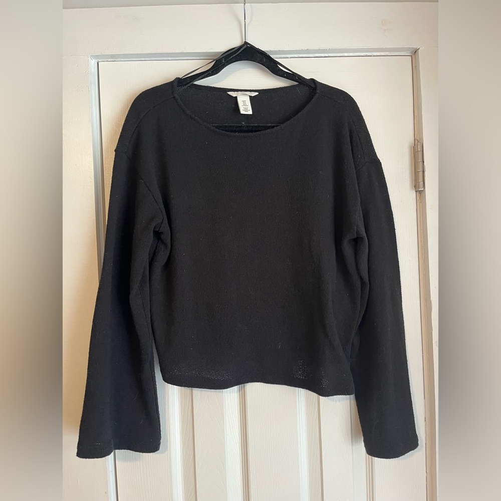 H&M Black Crew Neck Sweater